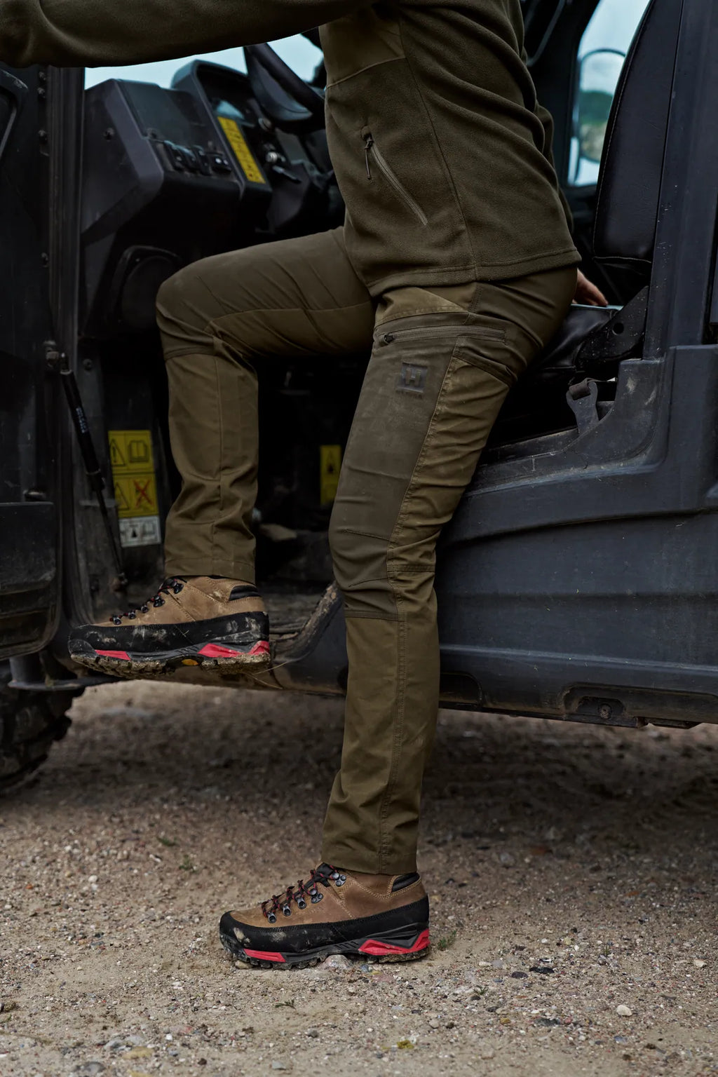 Härkila Fjell trousers women - Dark olive/Willow green