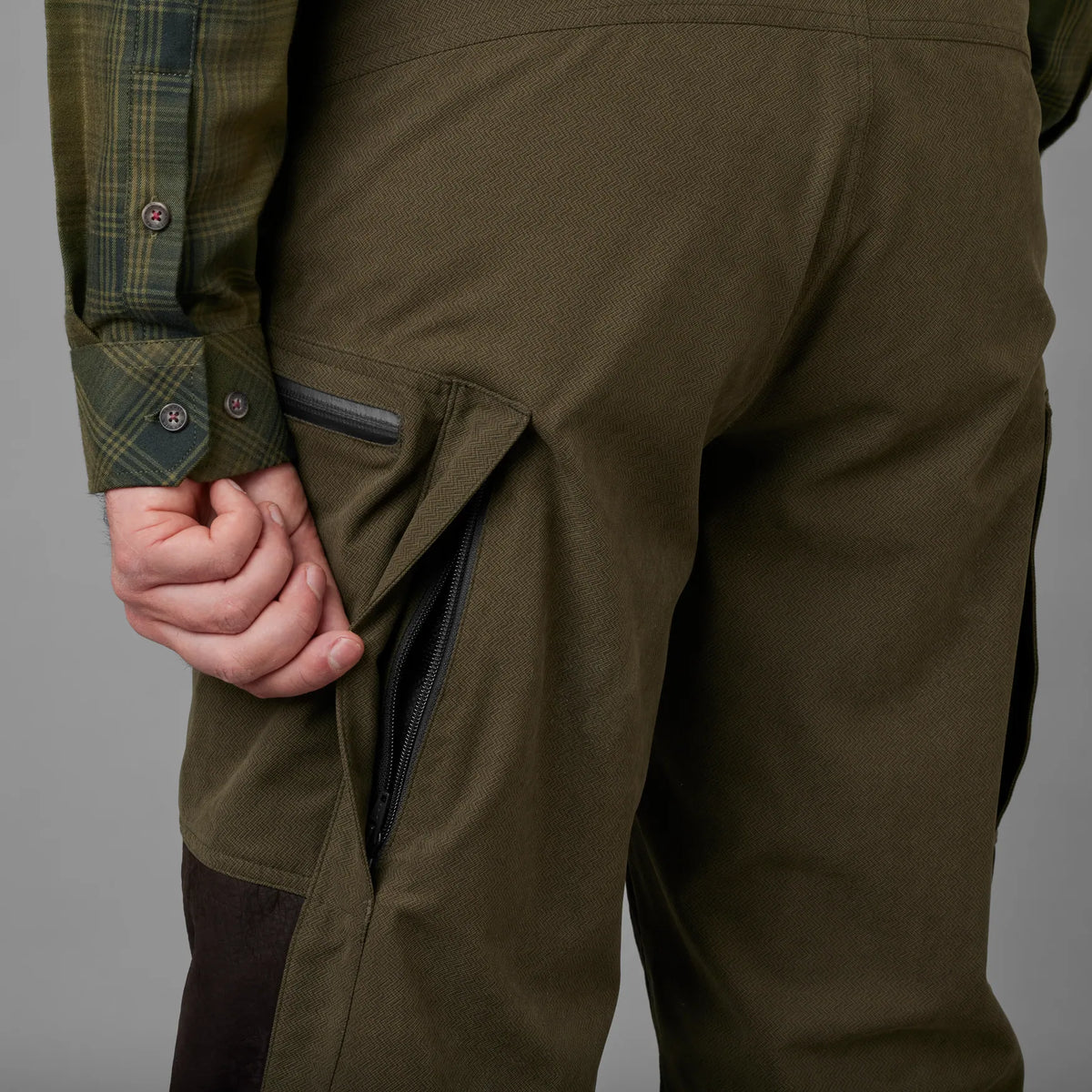 VETTED VINTAGE™ Driven Hunt HWS leather trousers - Willow green/Shadow brown