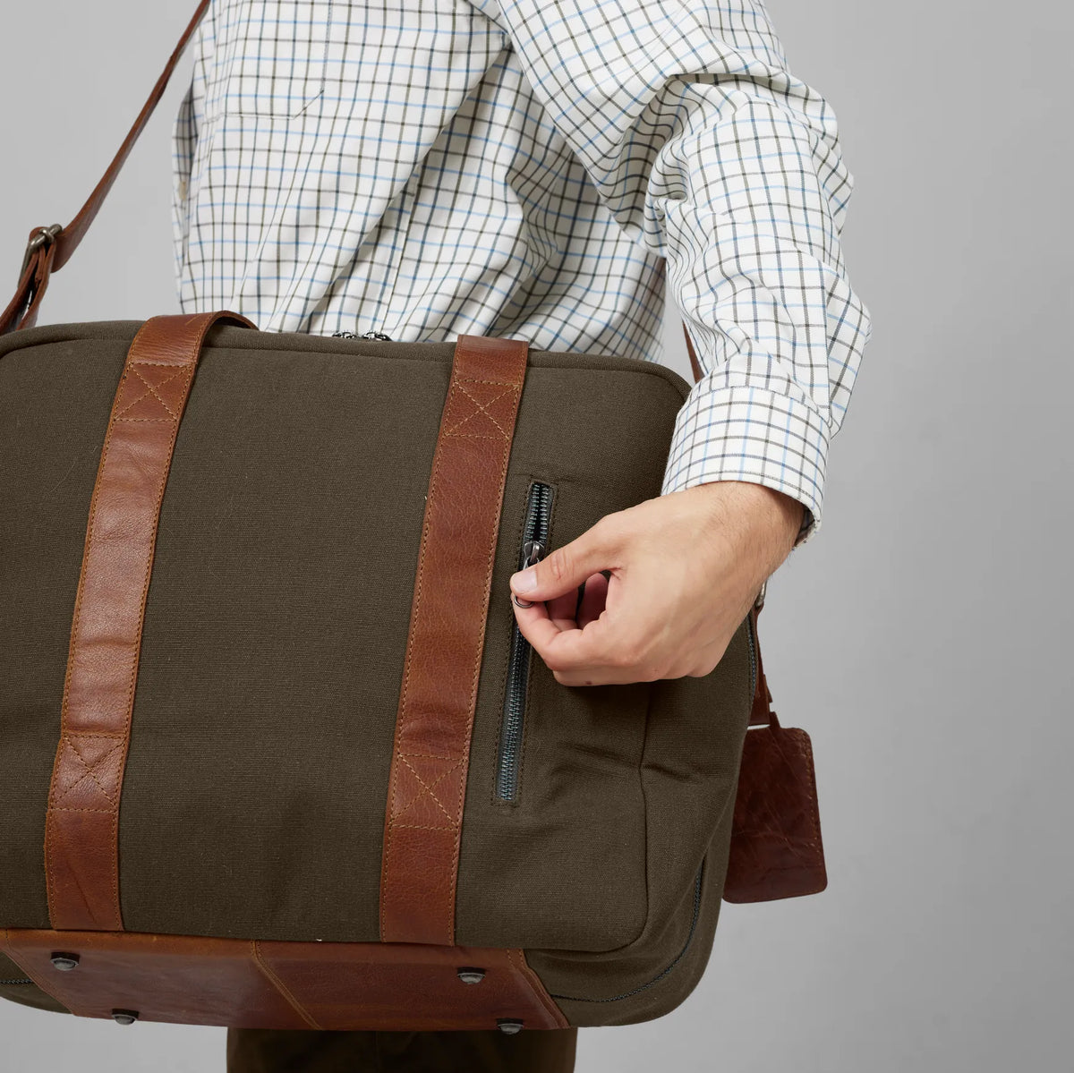 Härkila weekend bag 30 L - Warm olive